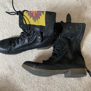 Mossimo fold down combat boots size 9